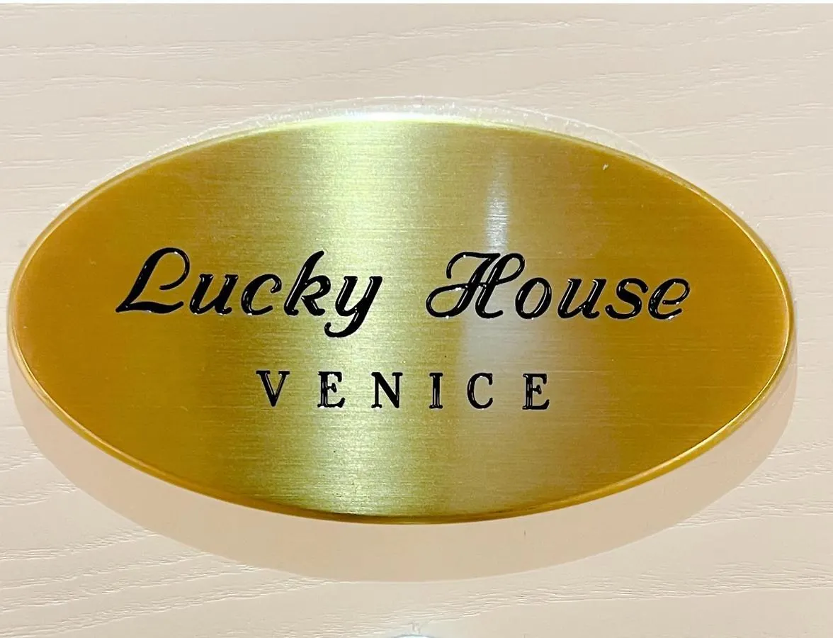 Venice Lucky House 0*,  Itálie